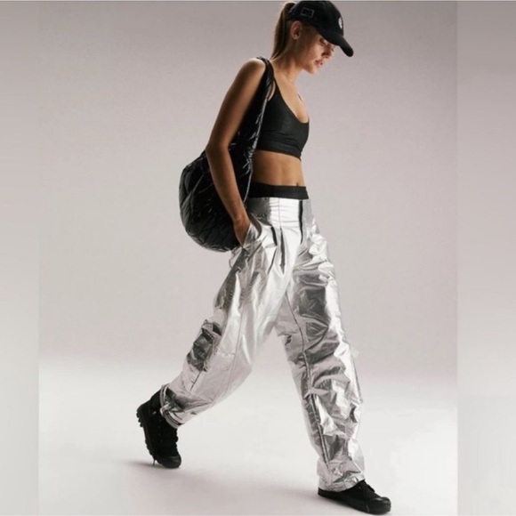 NWOT Free People Mesmerize Me Silver Metallic Cargo Pant, M - Picture 6 of 6